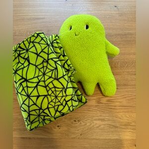 Hyde and eek plush toy and fleece blanket set
